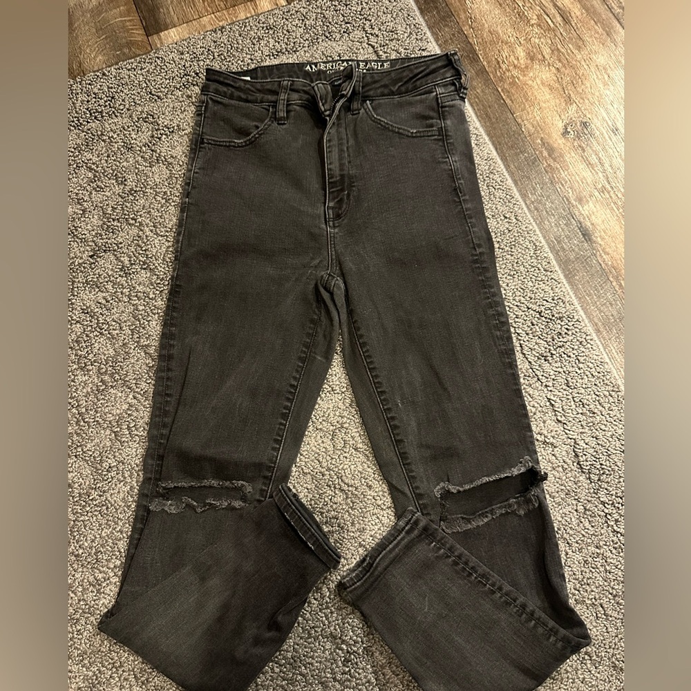 Women's American Eagle Black Distressed Jeans